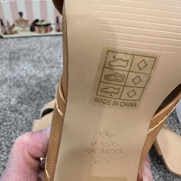 Chunky heel sandal - Picture 6 of 7